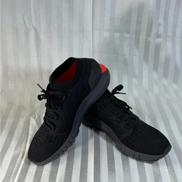 Black and Red Men's Athletic Shoes - Picture 2 of 3